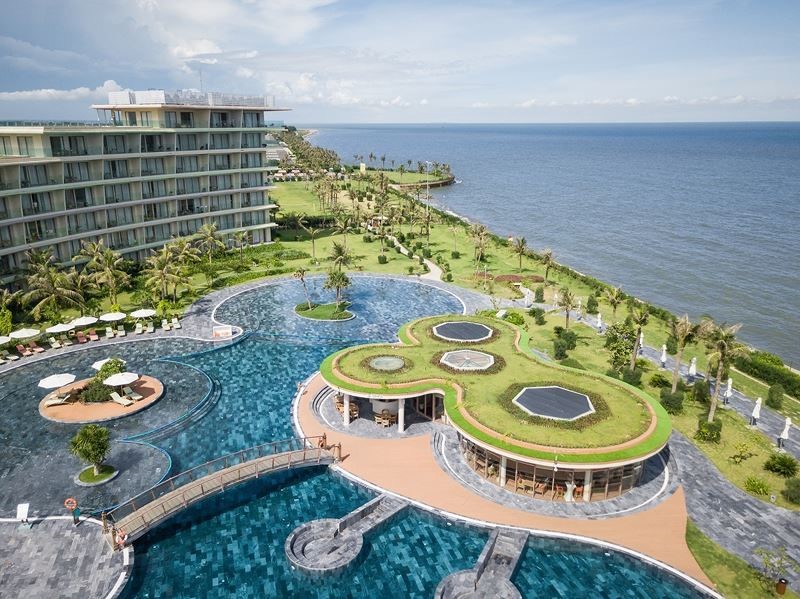Thư giãn cùng bể bơi nước mặn lớn nhất Việt Nam-FLC SamSon Beach & Golf Resort*****